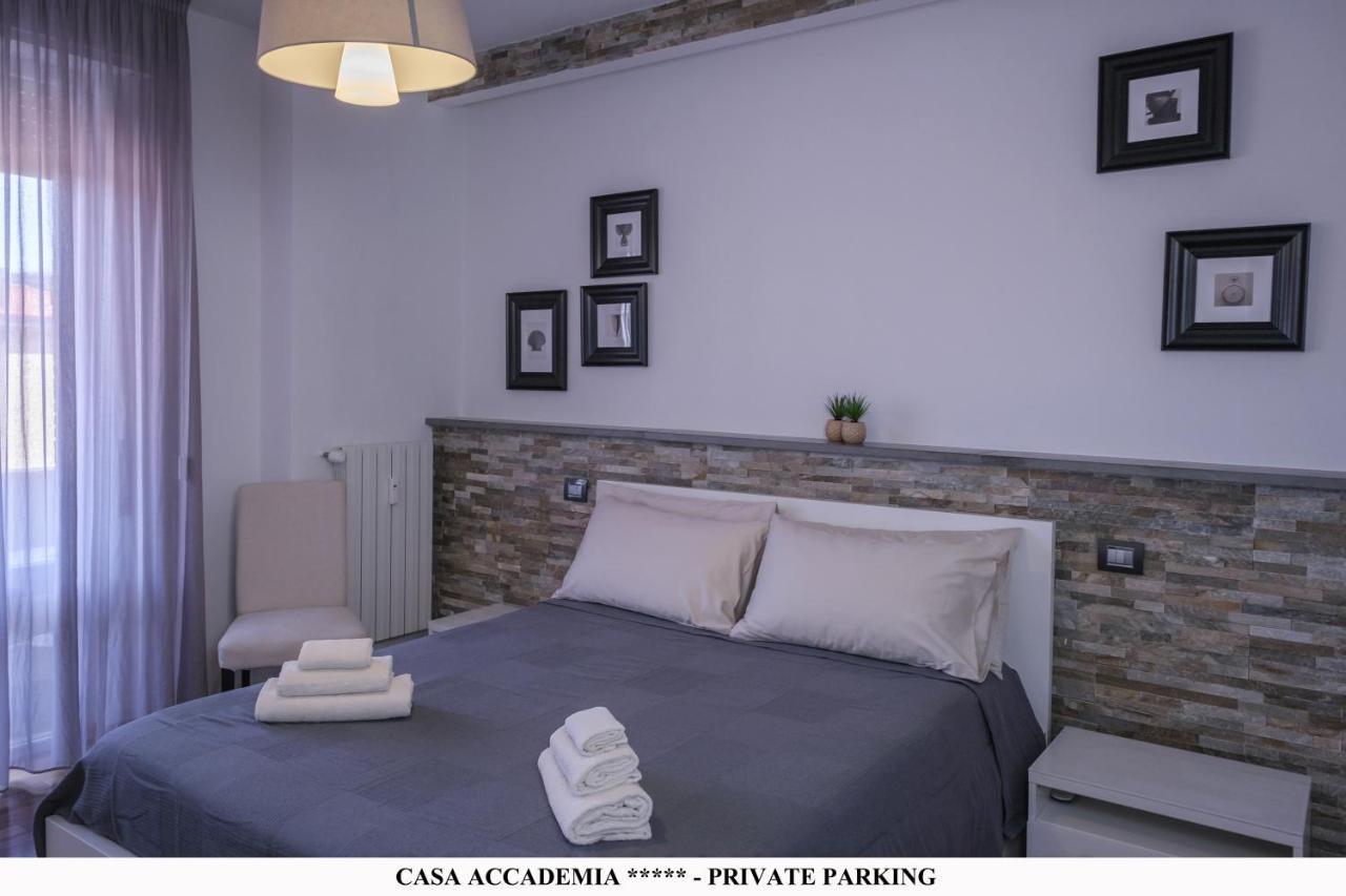Elegante Casa Accademia ***** - Private Parking Livorno Exterior photo