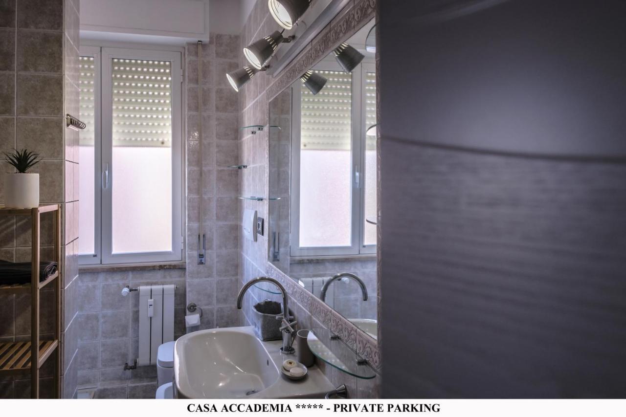Elegante Casa Accademia ***** - Private Parking Livorno Exterior photo